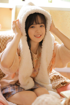 佐伯奈